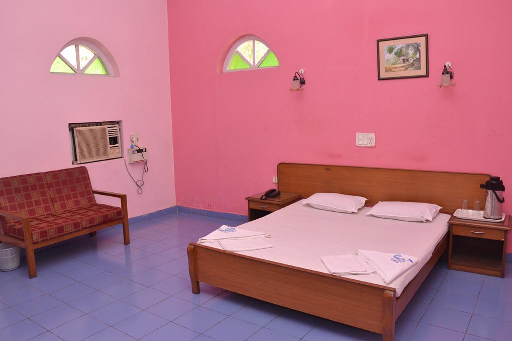 Hôtel Mayem Lakeview à Goa Chambre photo